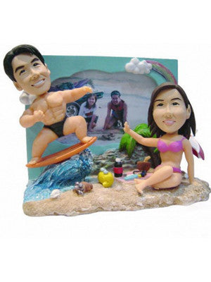 Beach Couple with Photo Frame - National Bobblehead HOF Store