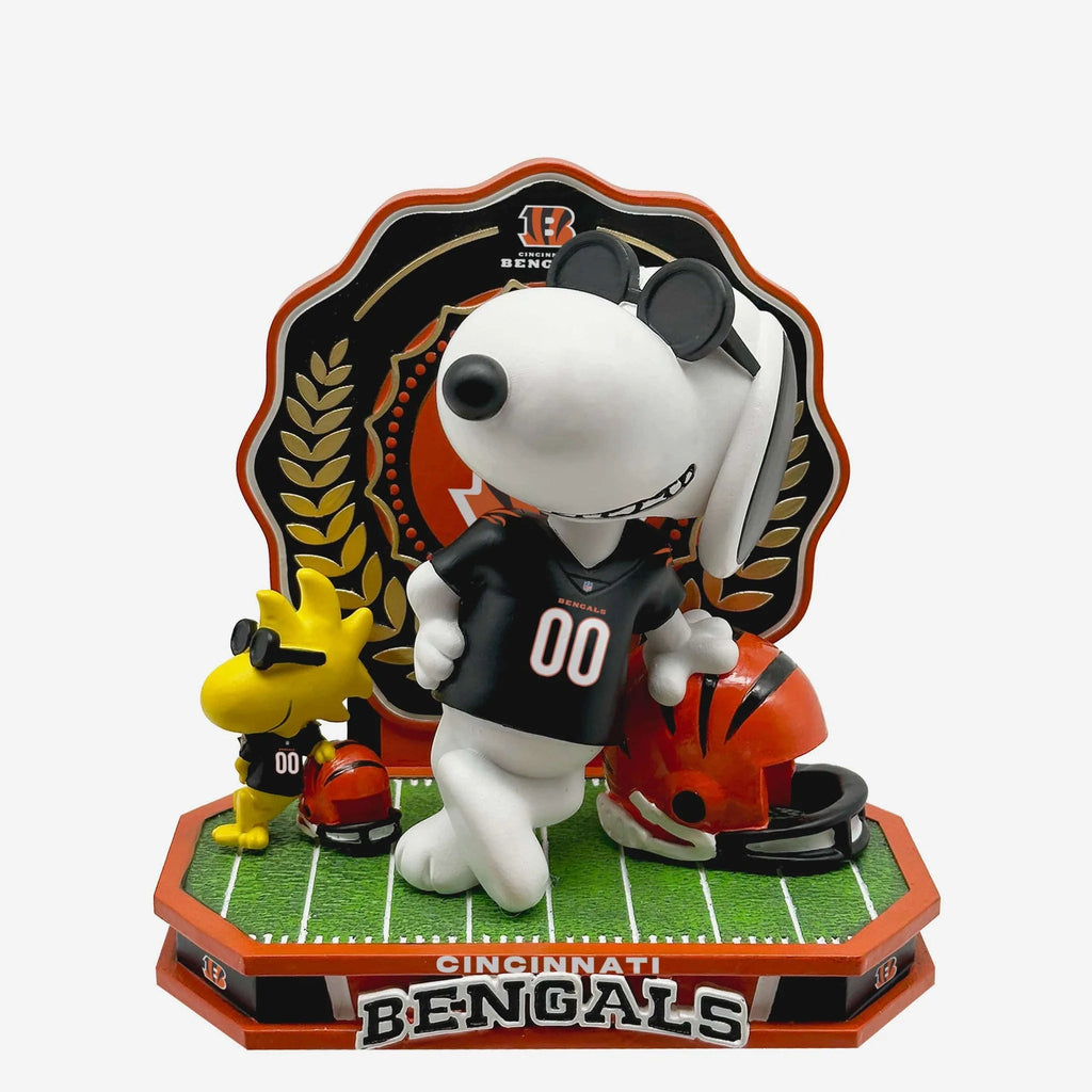Joe Cool Peanuts Dual NFL Bobbleheads – National Bobblehead HOF Store