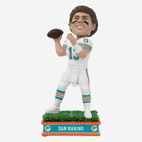 Dan Marino Miami Dolphins Field Star NFL Football Bobblehead