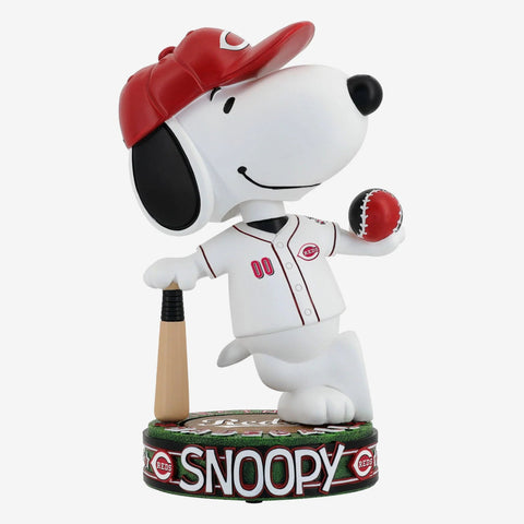 Snoopy Cincinnati Reds 2025 Peanuts Bighead MLB Bobblehead